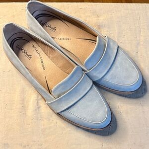 Suede like Life Stride Infinity Comfort Show